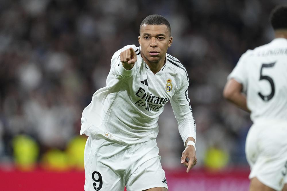 赛中屡次斩 赛中屡次斩